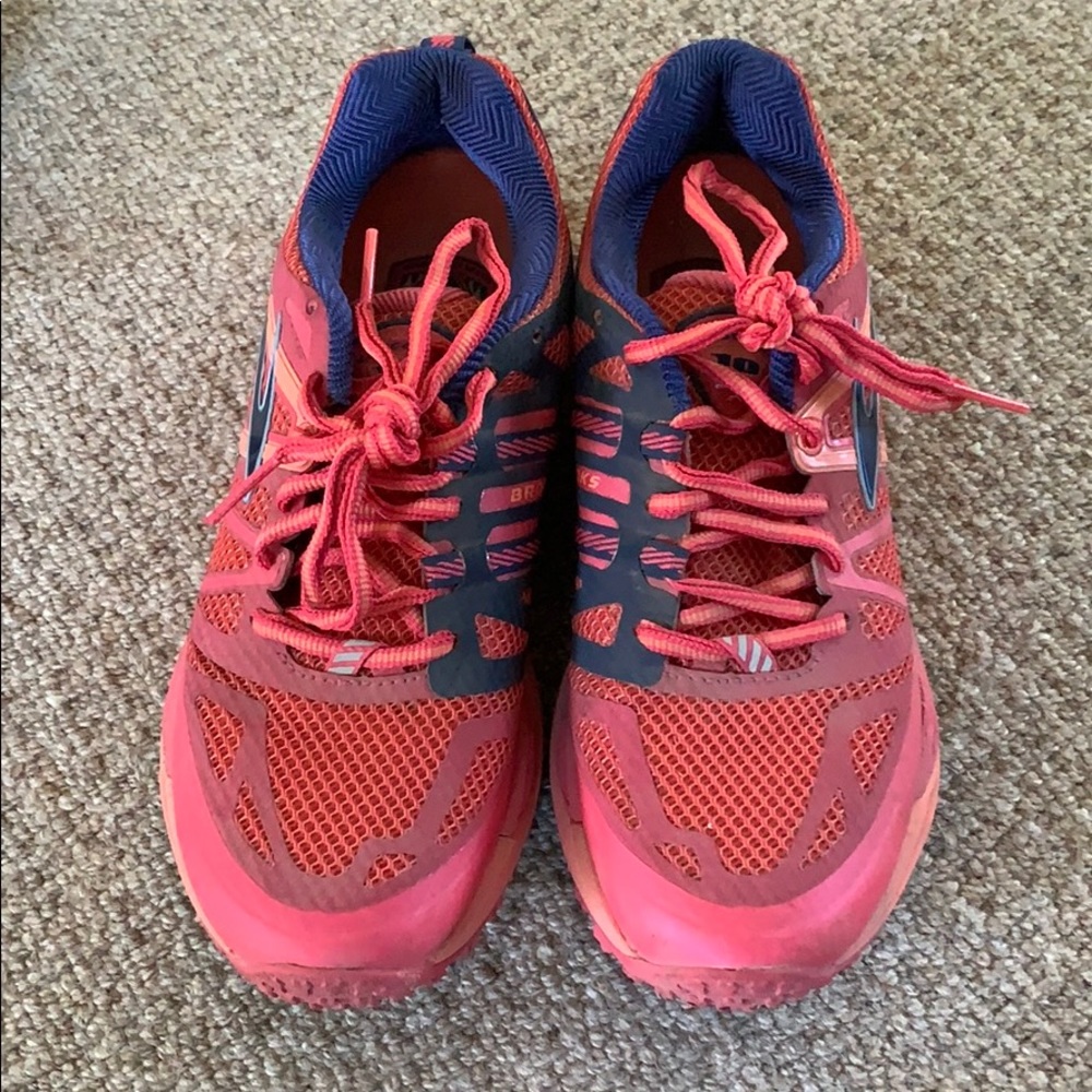 Brooks Cascadia trail running shoes